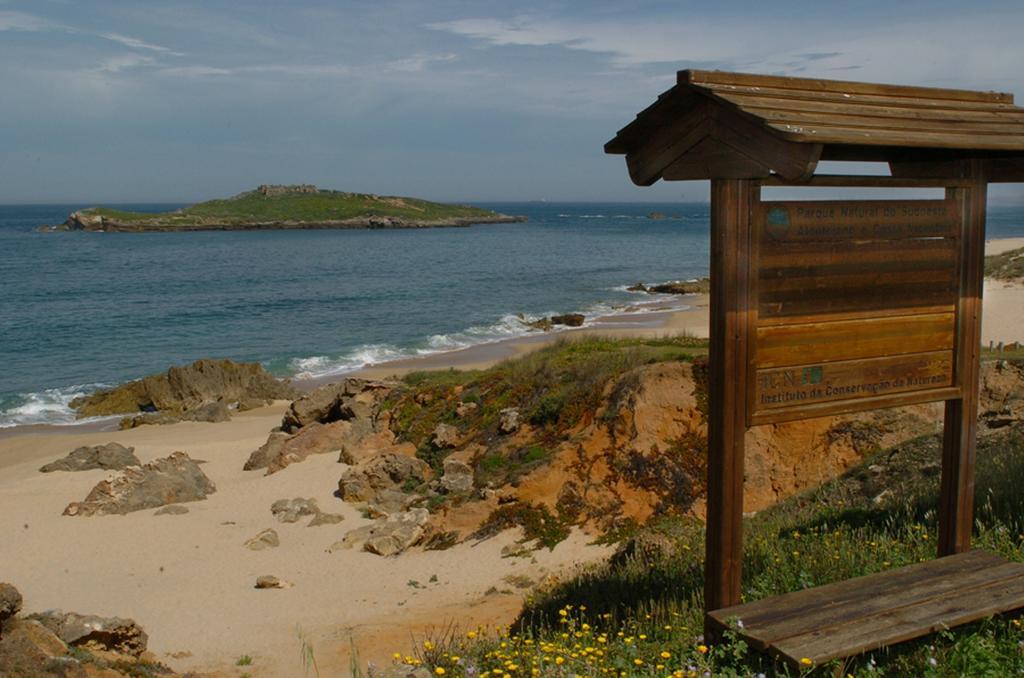 Hotel Parque De Campismo Da Ilha Do Pessegueiro Porto Covo Pokoj fotografie